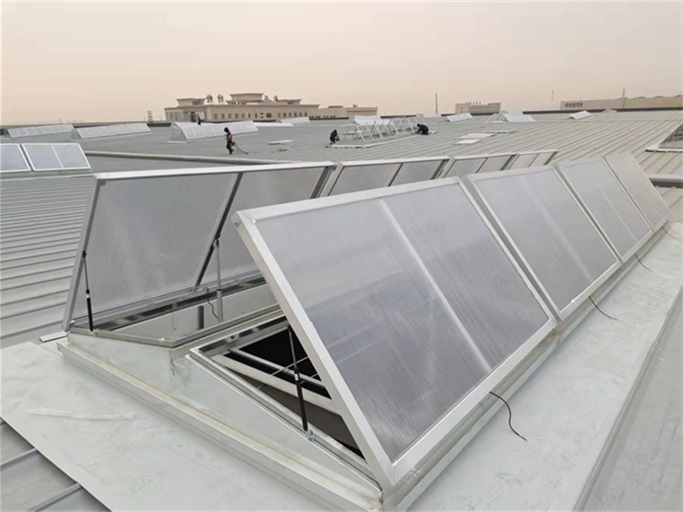 三角型電動(dòng)采光排煙天窗