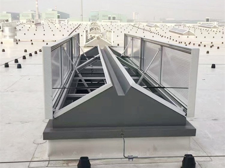 三角型電動(dòng)采光排煙天窗